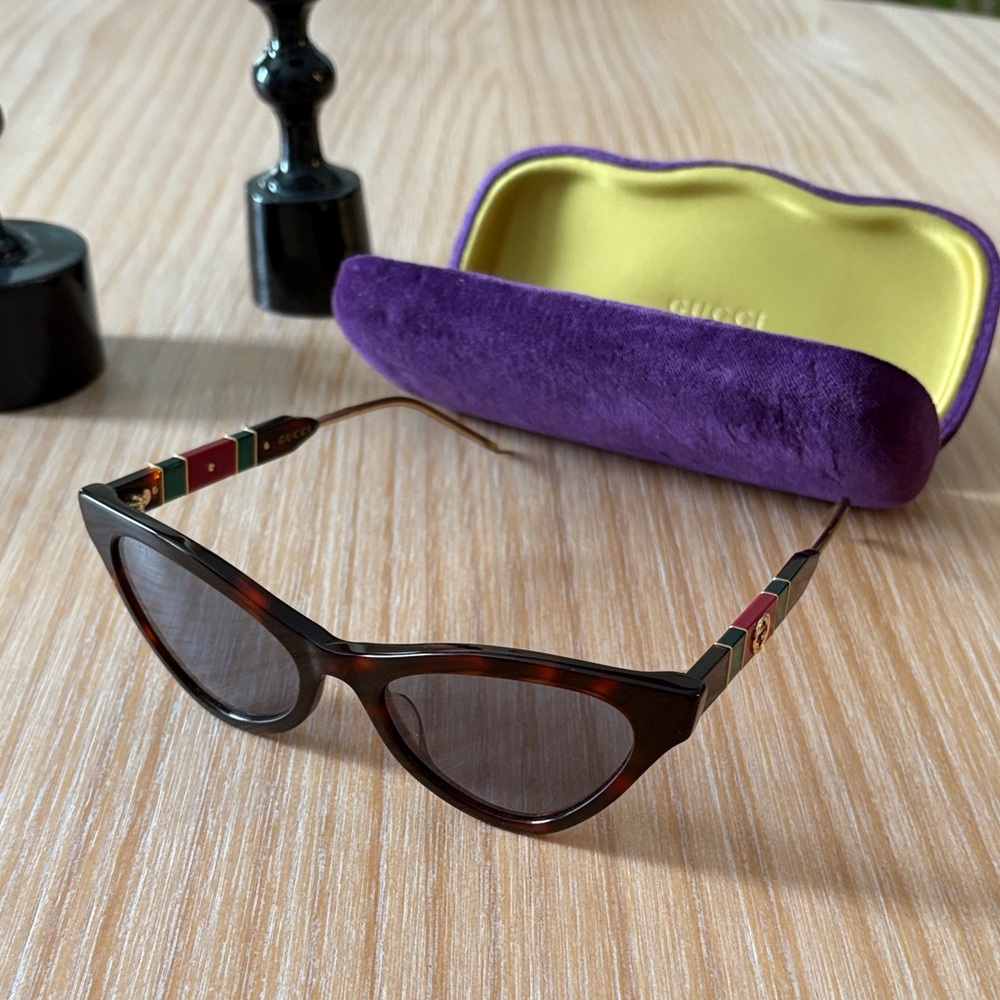 Gucci Brown Cat-Eye Sunglasses - Picture 2 of 7